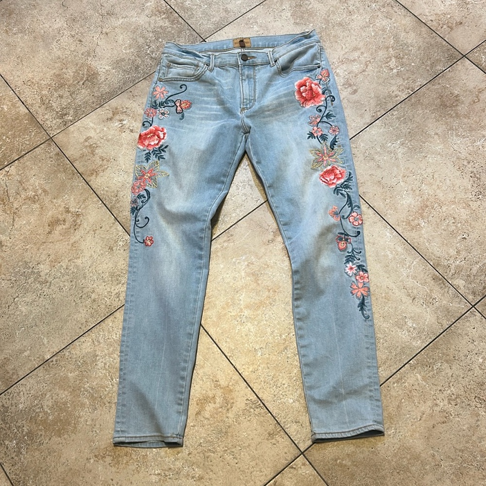 Free People Light Blue Floral Embroidered Boyfriend Jeans